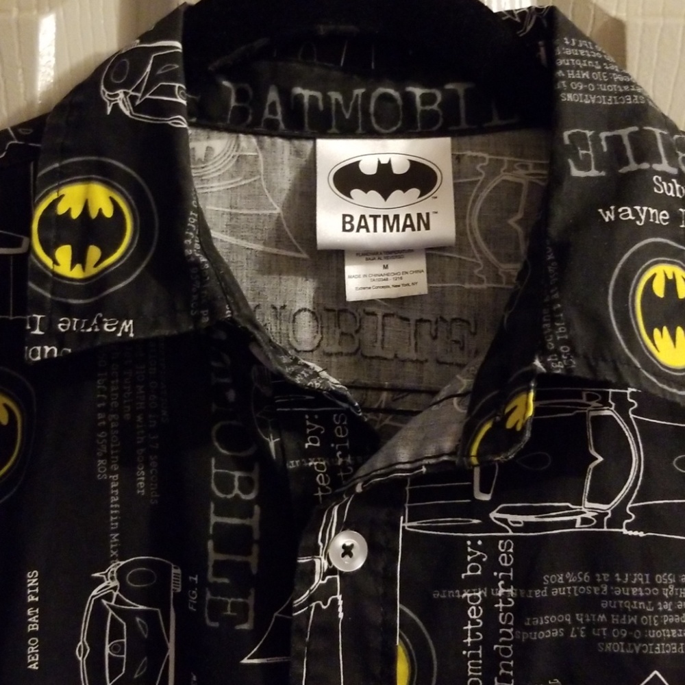 Batmobile Button Up - Picture 2 of 5